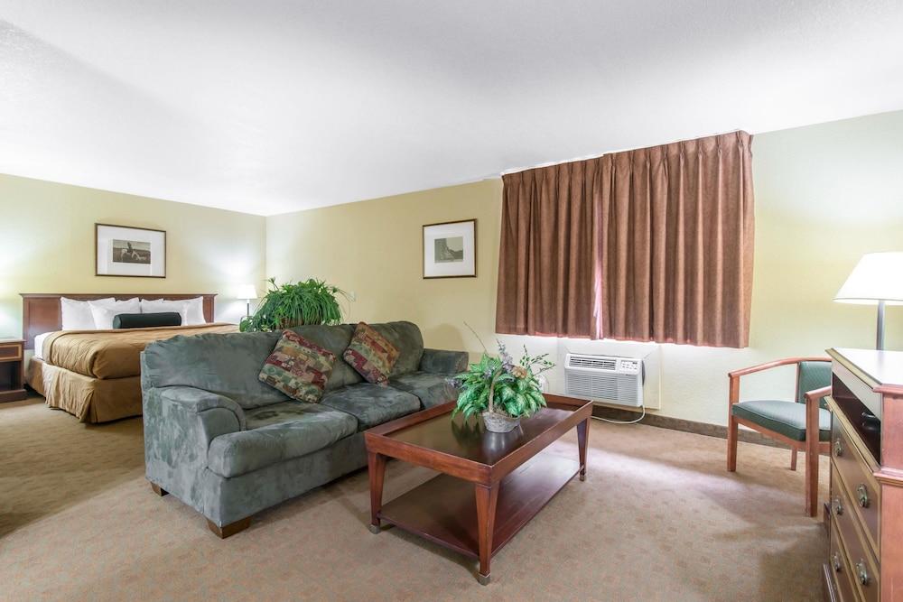 Rodeway Inn Fort Morgan Eksteriør billede